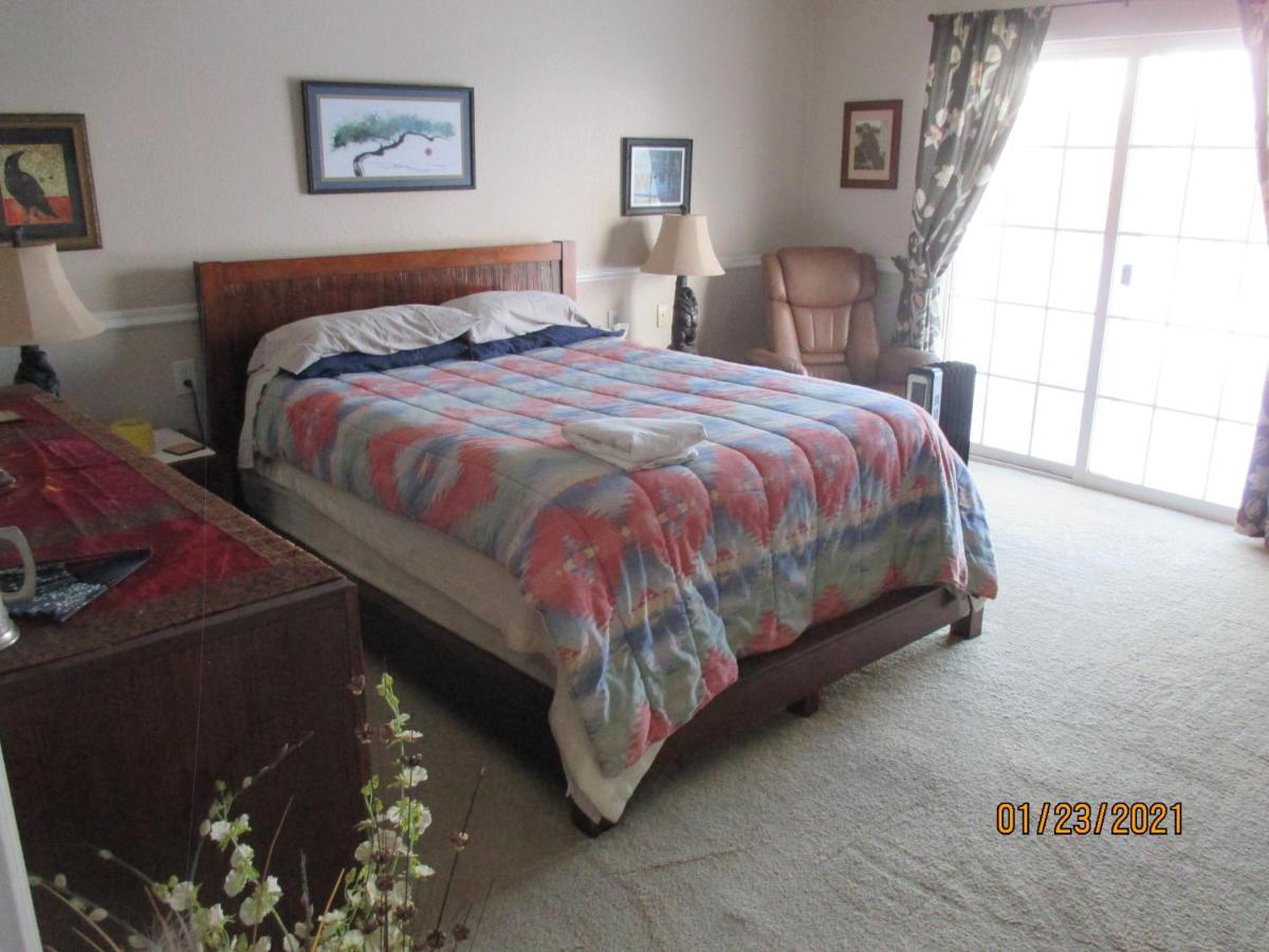 Peaks Wildernest House Bed And Breakfast - Vaccinations Required Flagstaff Esterno foto
