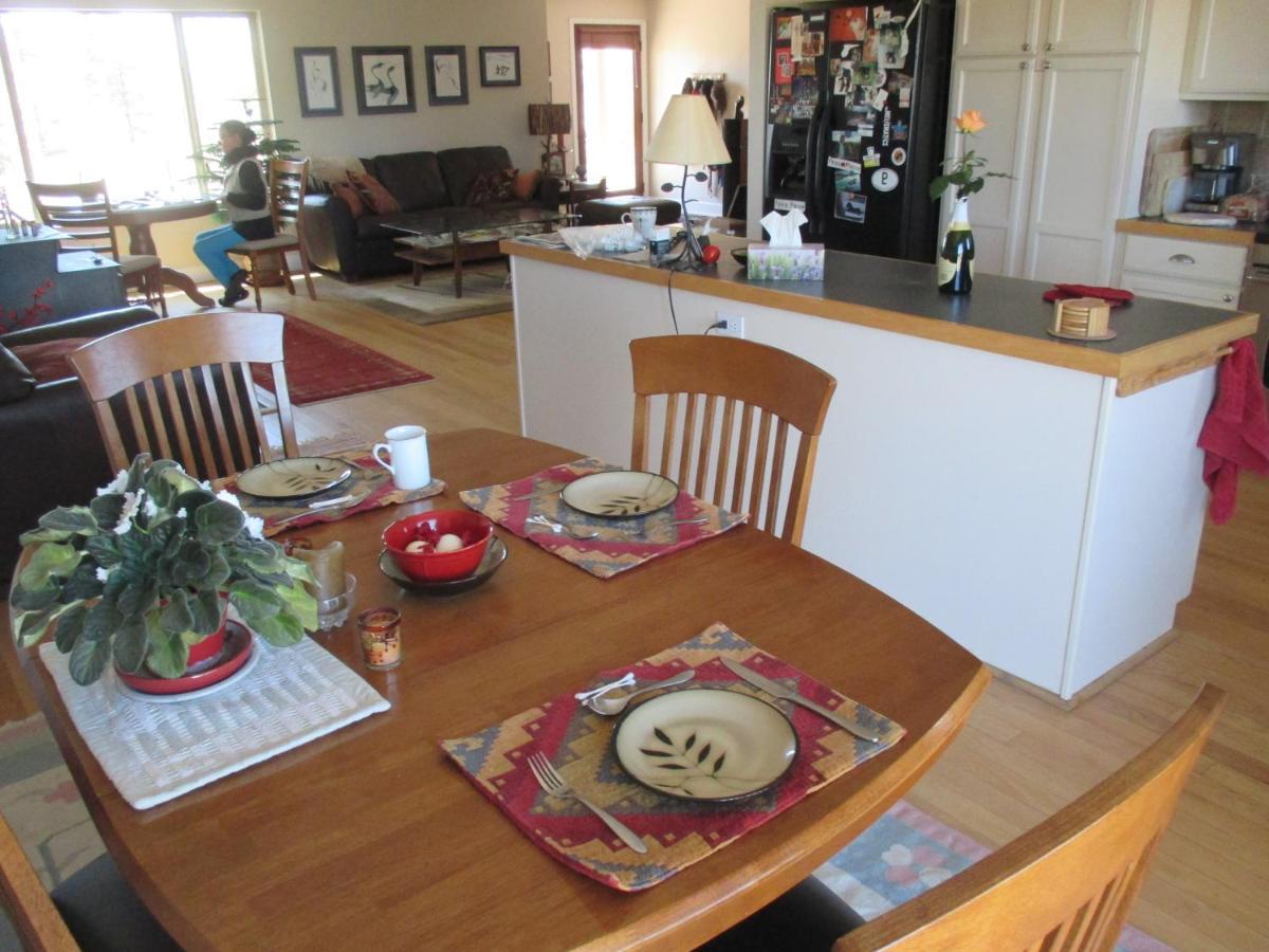 Peaks Wildernest House Bed And Breakfast - Vaccinations Required Flagstaff Esterno foto